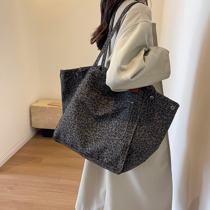 Vintage Fashion Shop - Leopard Pattern Tote Bag Vintage Canvas