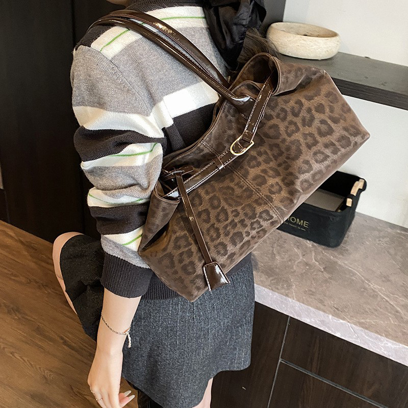 Vintage Leopard Print Tote Bag - Vintage Fashion Shop review and price